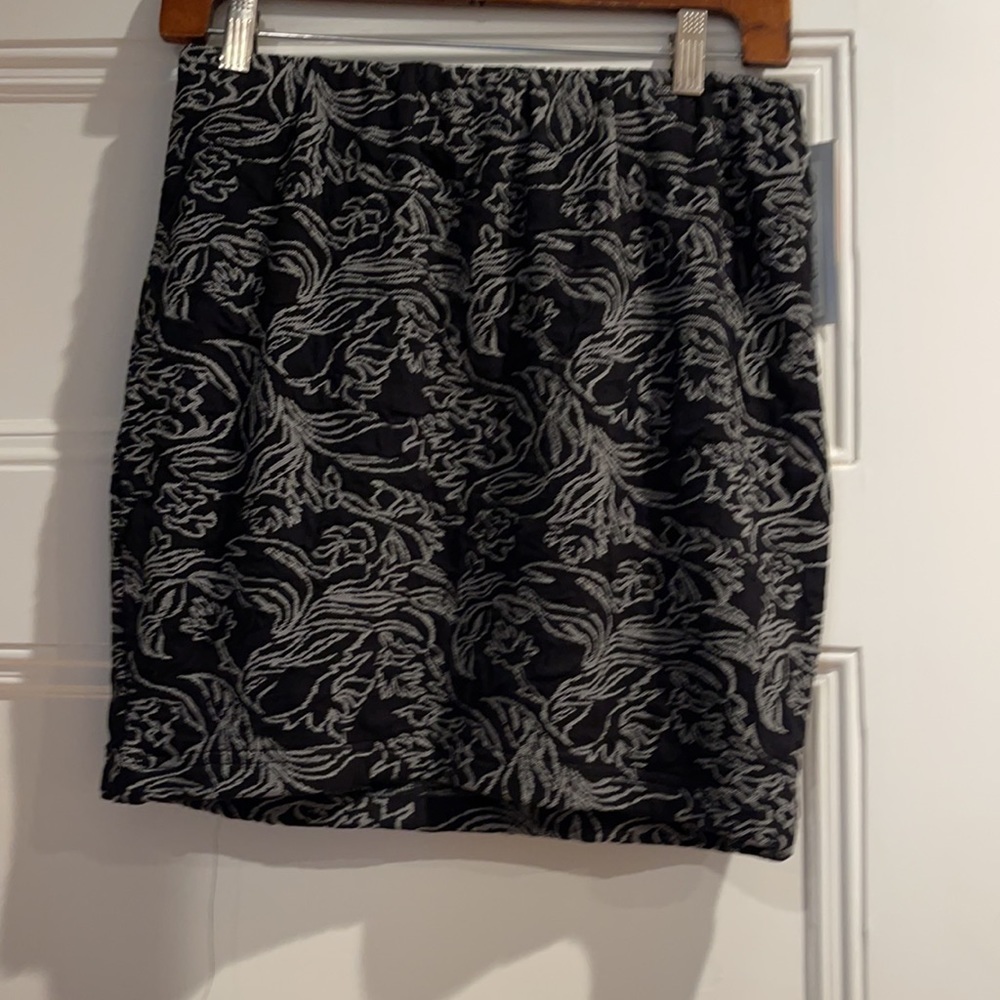 NWT SNO Skins skirt size SM - Picture 2 of 5
